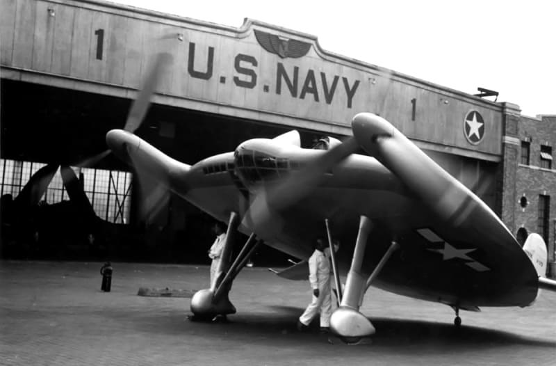 Экспериментальный самолет V-173 был выкуплен у фирмы «Воут» и интенсивно испытывался летчиками ВМС США
